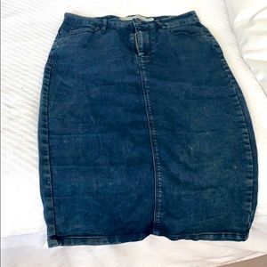 Denim skirt